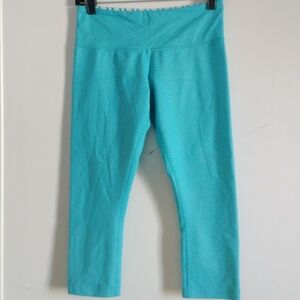 Lululemon cropped leggings.